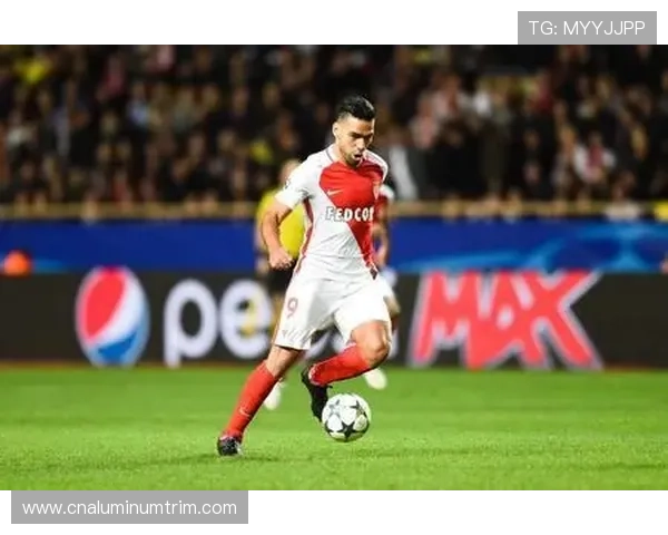 近代足球长发球星实力排名与风格分析